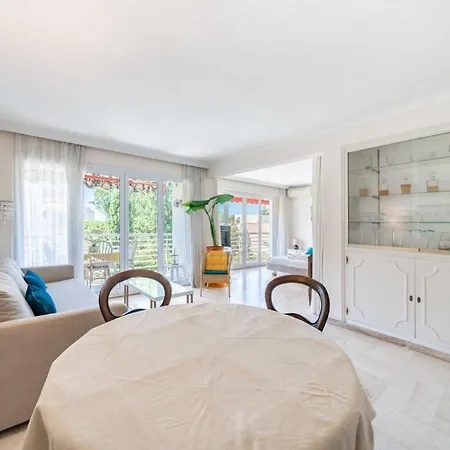 2 Bedroom Close To The Center Of * Cannes