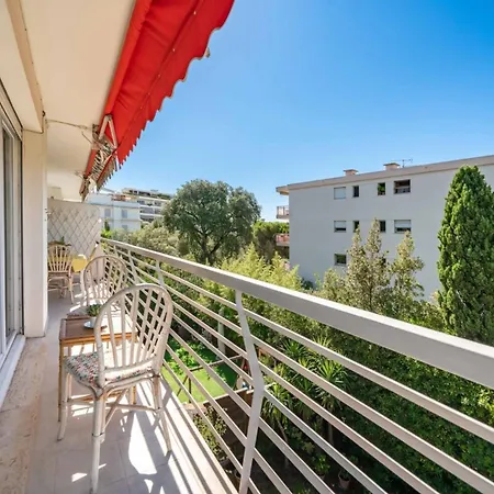 Appartamento 2 Bedroom Close To The Center Of *